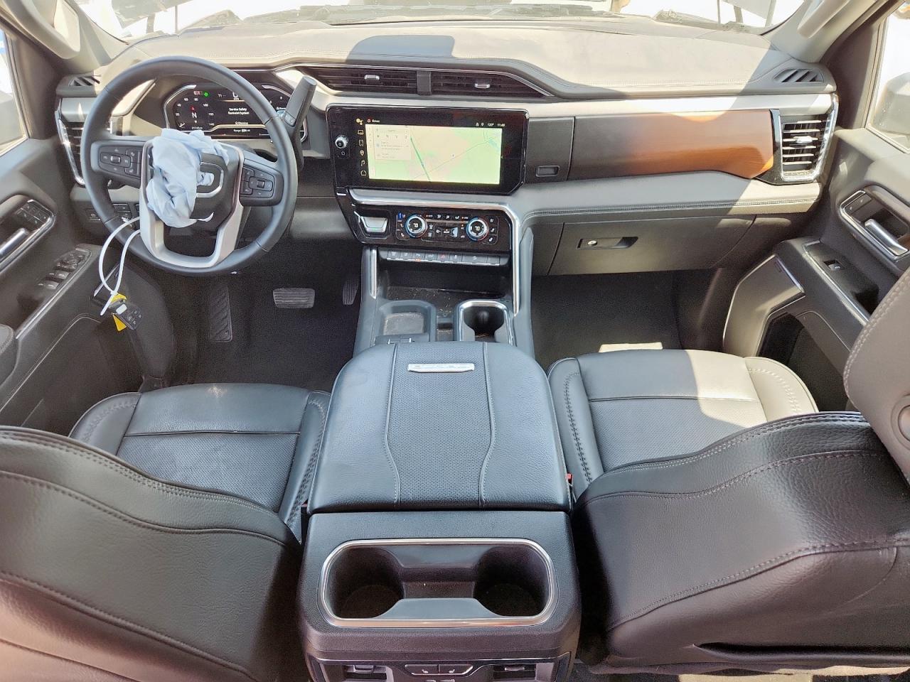 2024 GMC Sierra