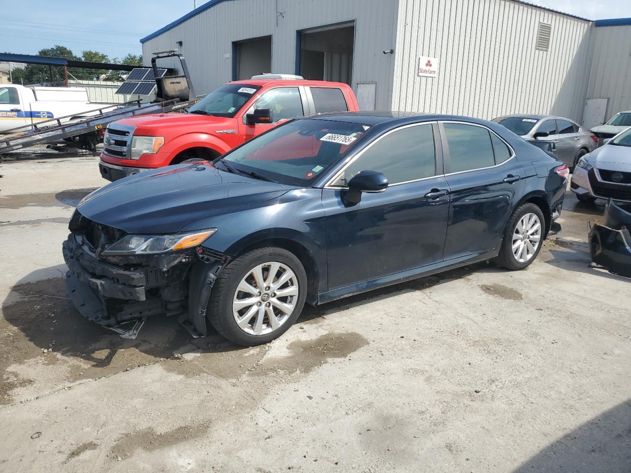 2018 TOYOTA CAMRY