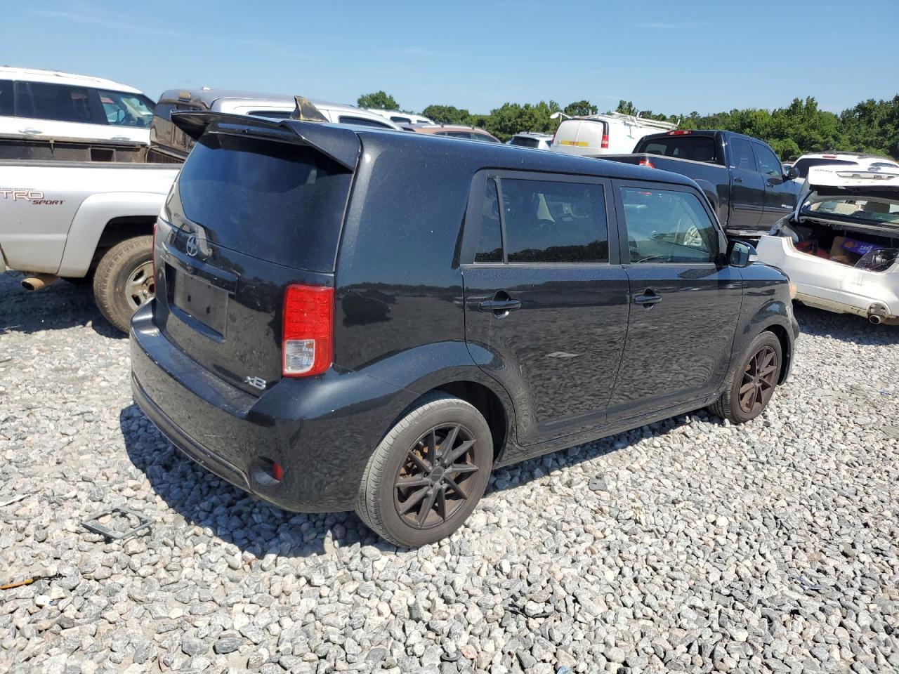 2013 TOYOTA SCION