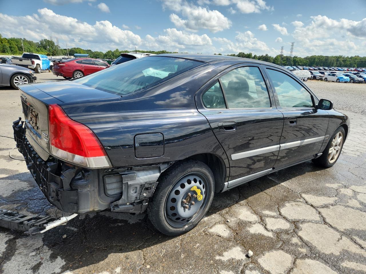 2004 VOLVO S60