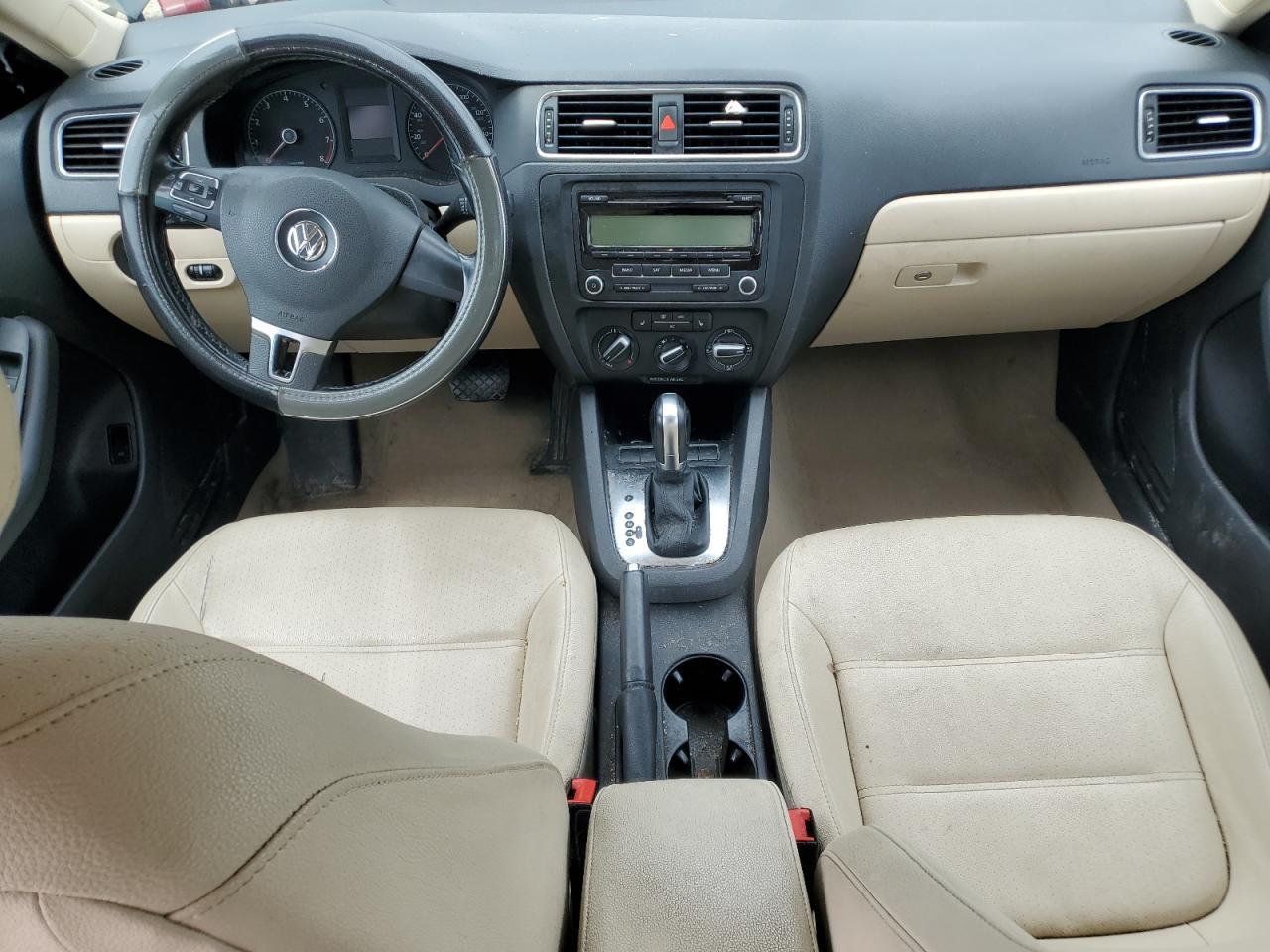 2011 VOLKSWAGEN JETTA
