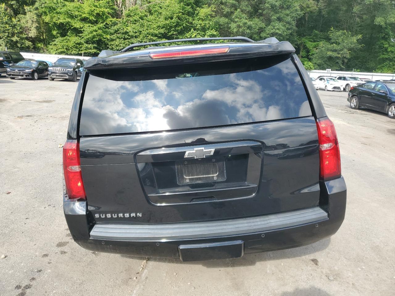2017 CHEVROLET Suburban