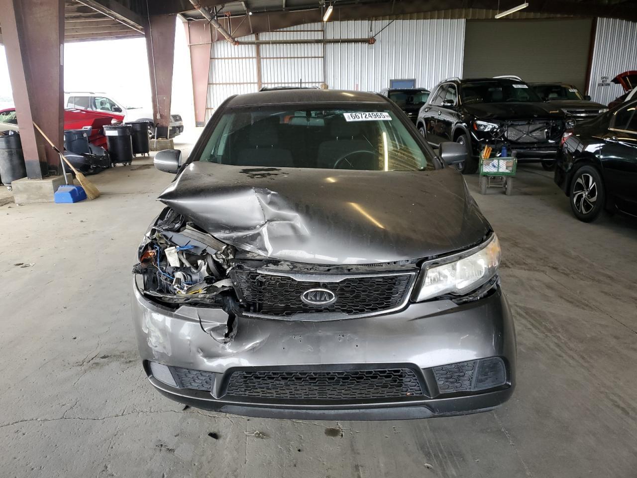 2013 KIA FORTE