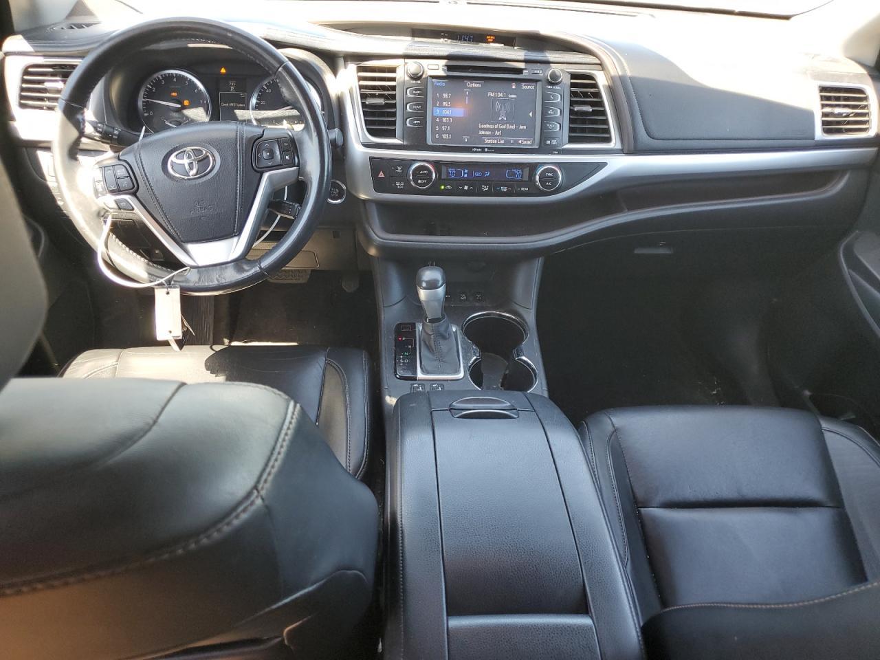 2015 TOYOTA HIGHLANDER