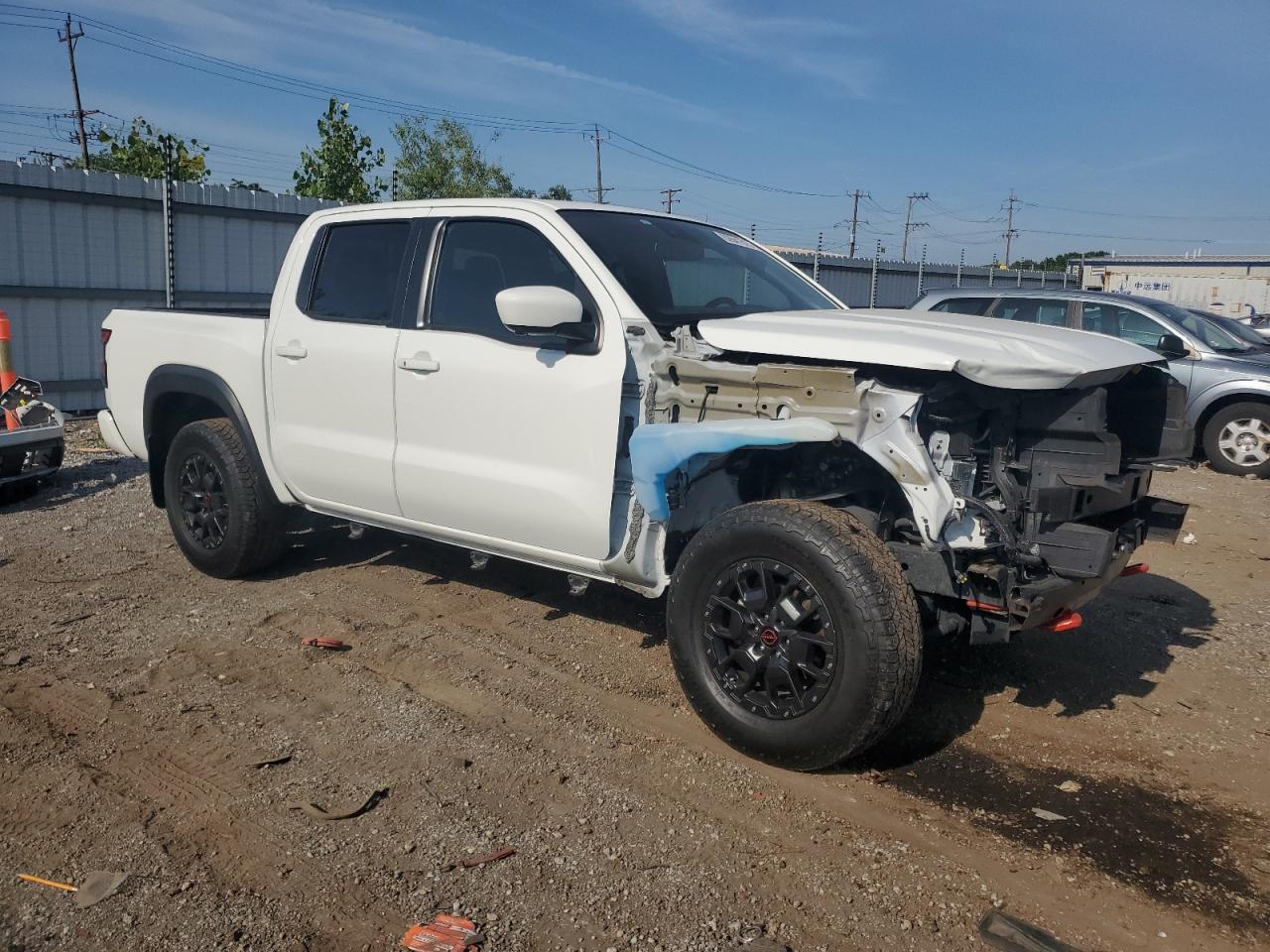 2022 NISSAN Frontier