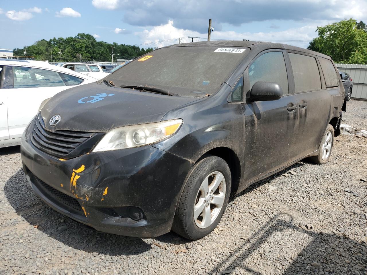 2015 TOYOTA SIENNA