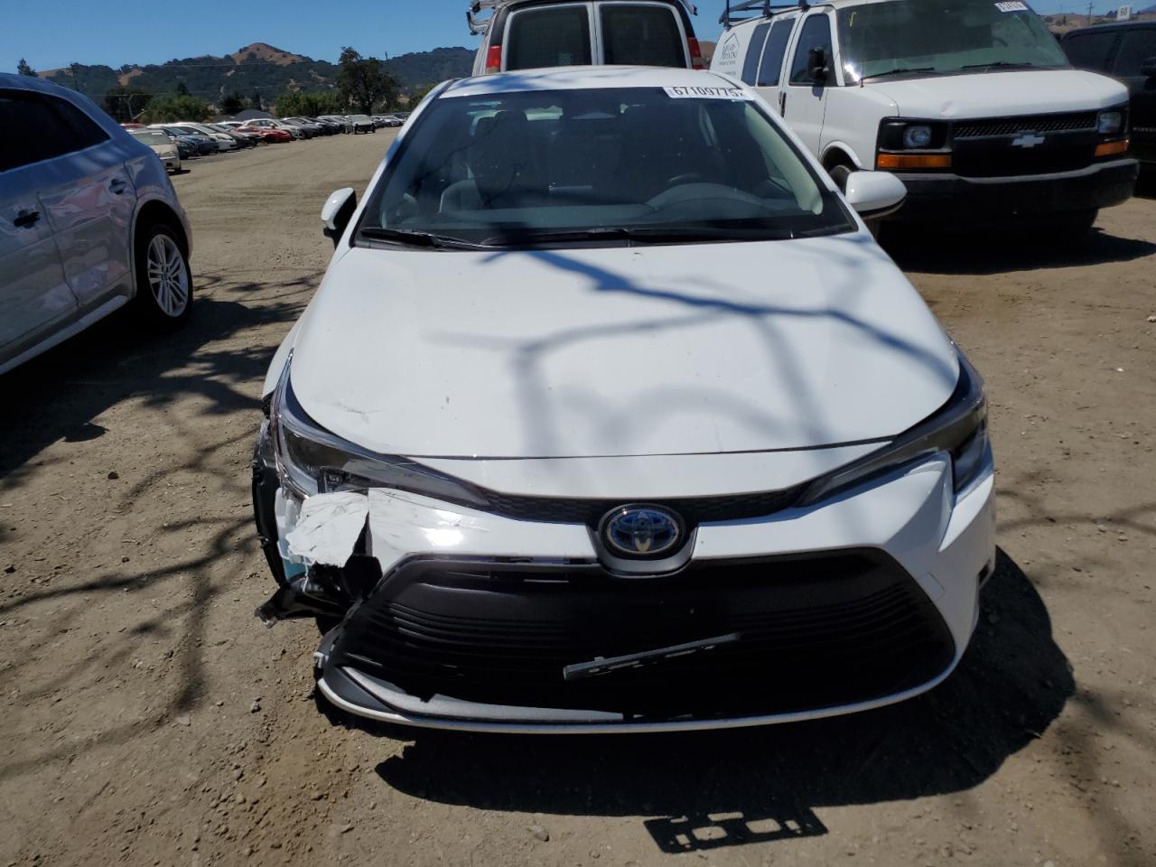 2024 TOYOTA COROLLA