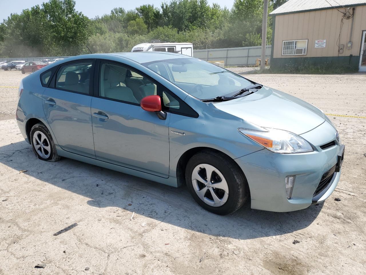 2013 TOYOTA PRIUS