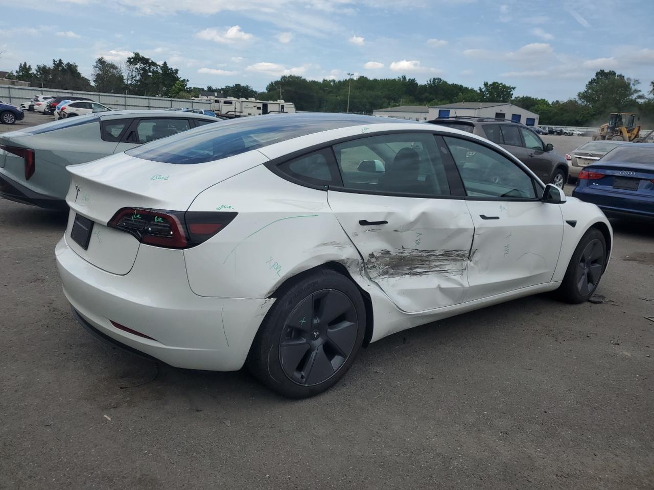 2023 TESLA MODEL 3
