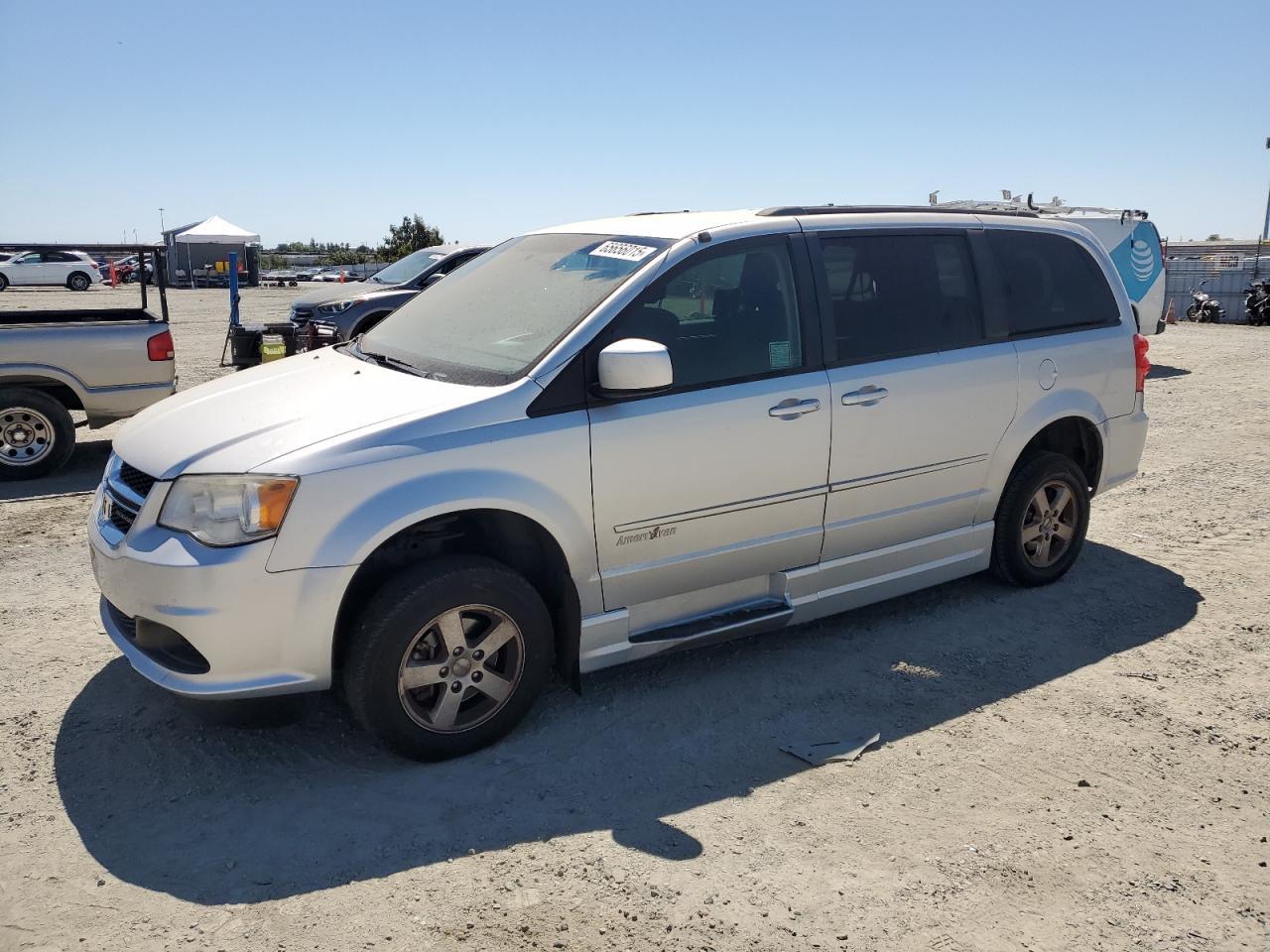 2012 DODGE GRAND CARAVAN