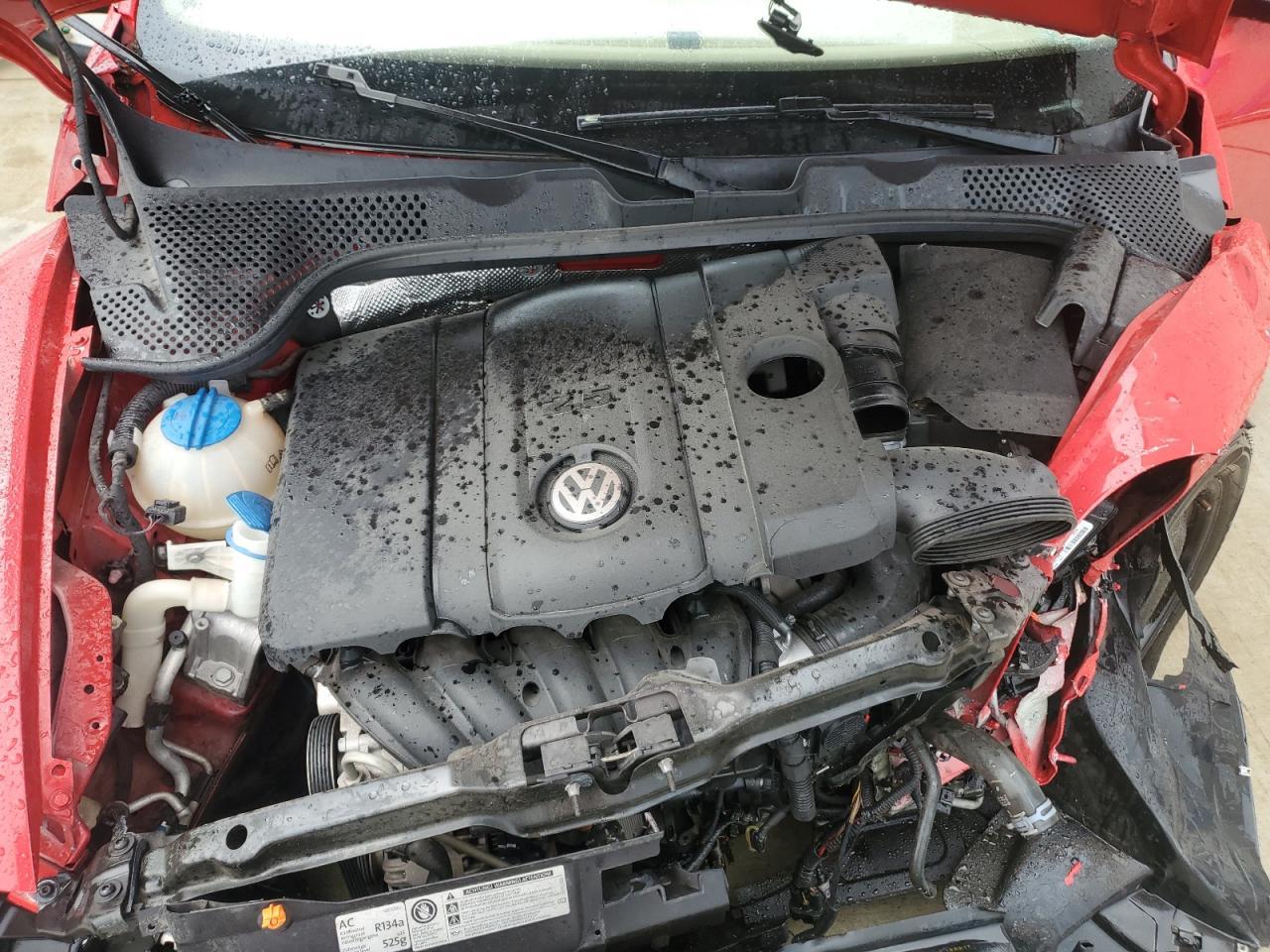 2013 VOLKSWAGEN Beetle