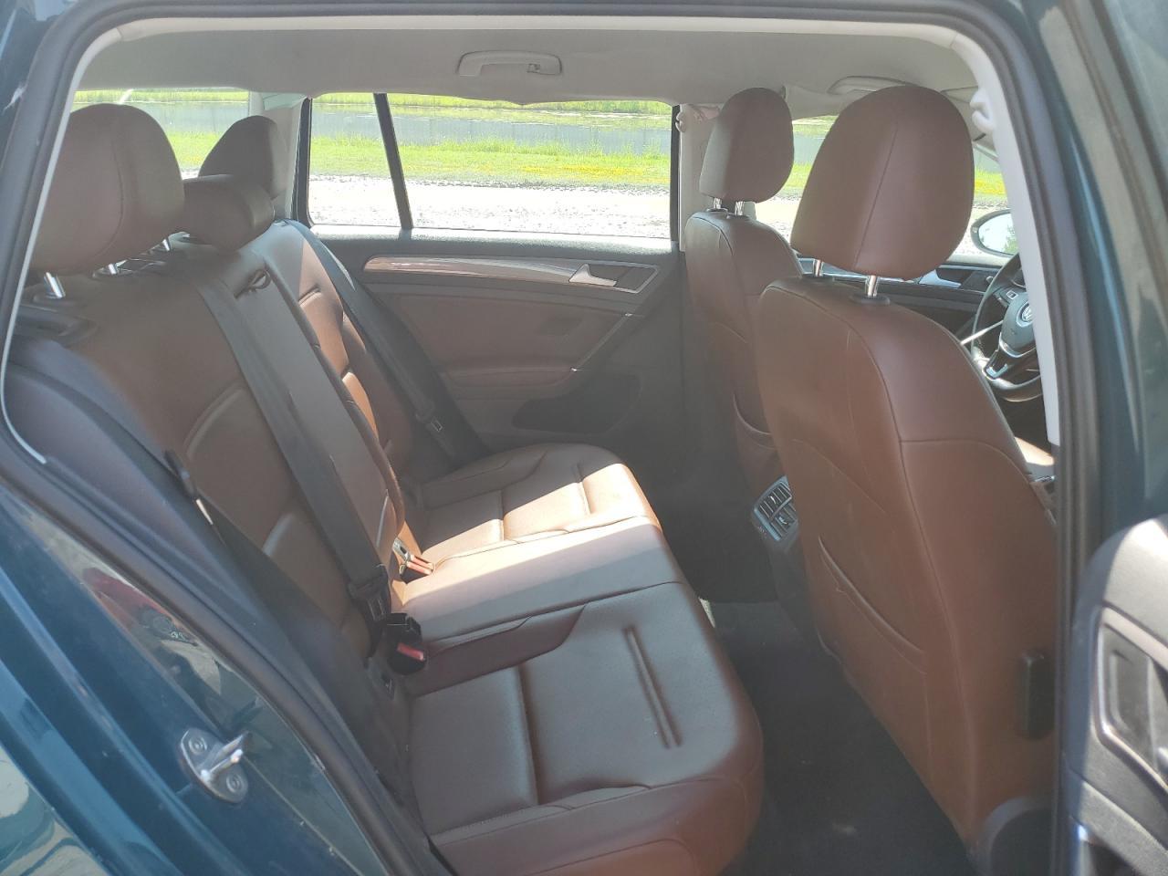 2019 VOLKSWAGEN GOLF