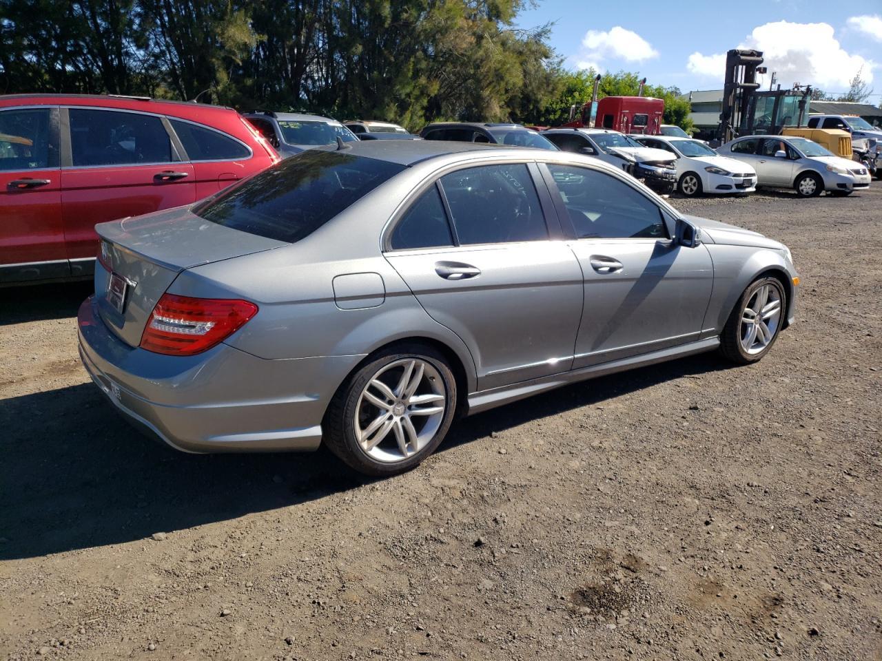 2013 MERCEDES-BENZ C-CLASS