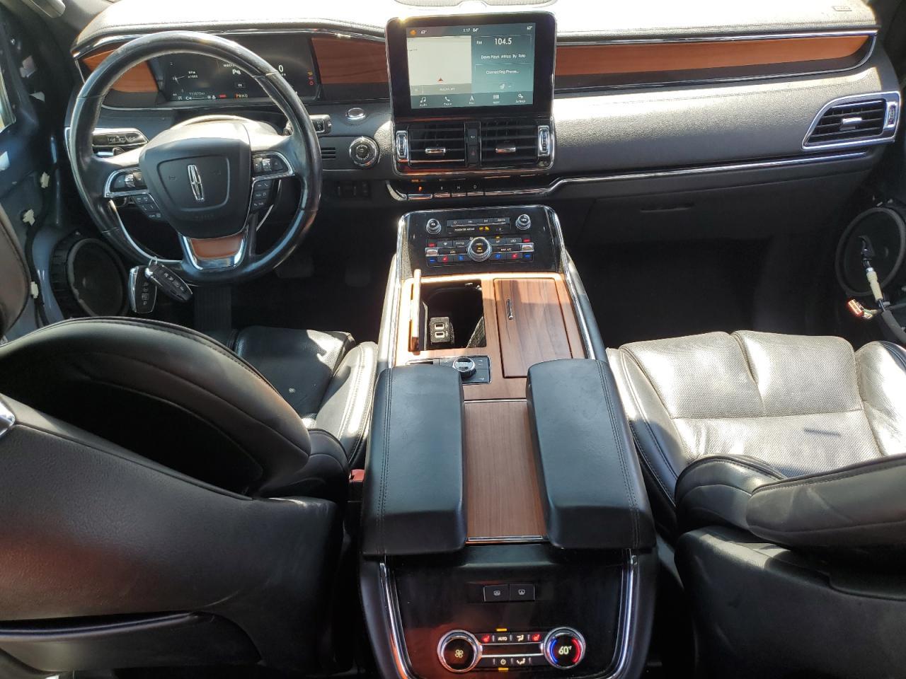2019 LINCOLN Navigator