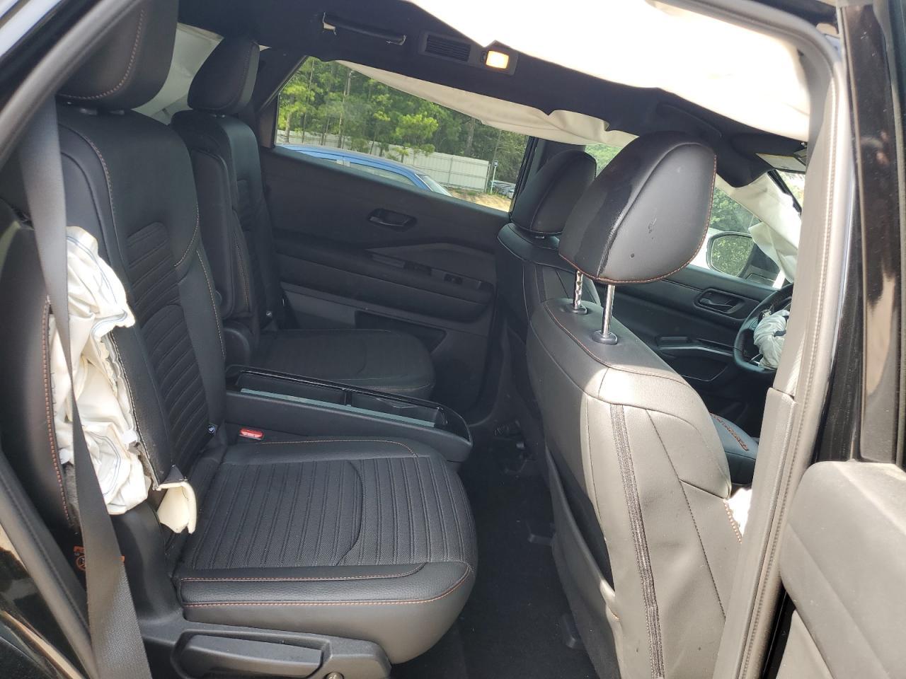 2024 NISSAN PATHFINDER