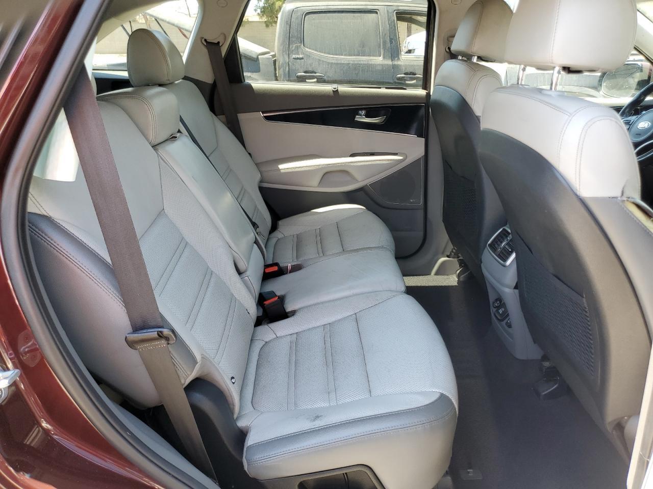 2018 KIA SORENTO