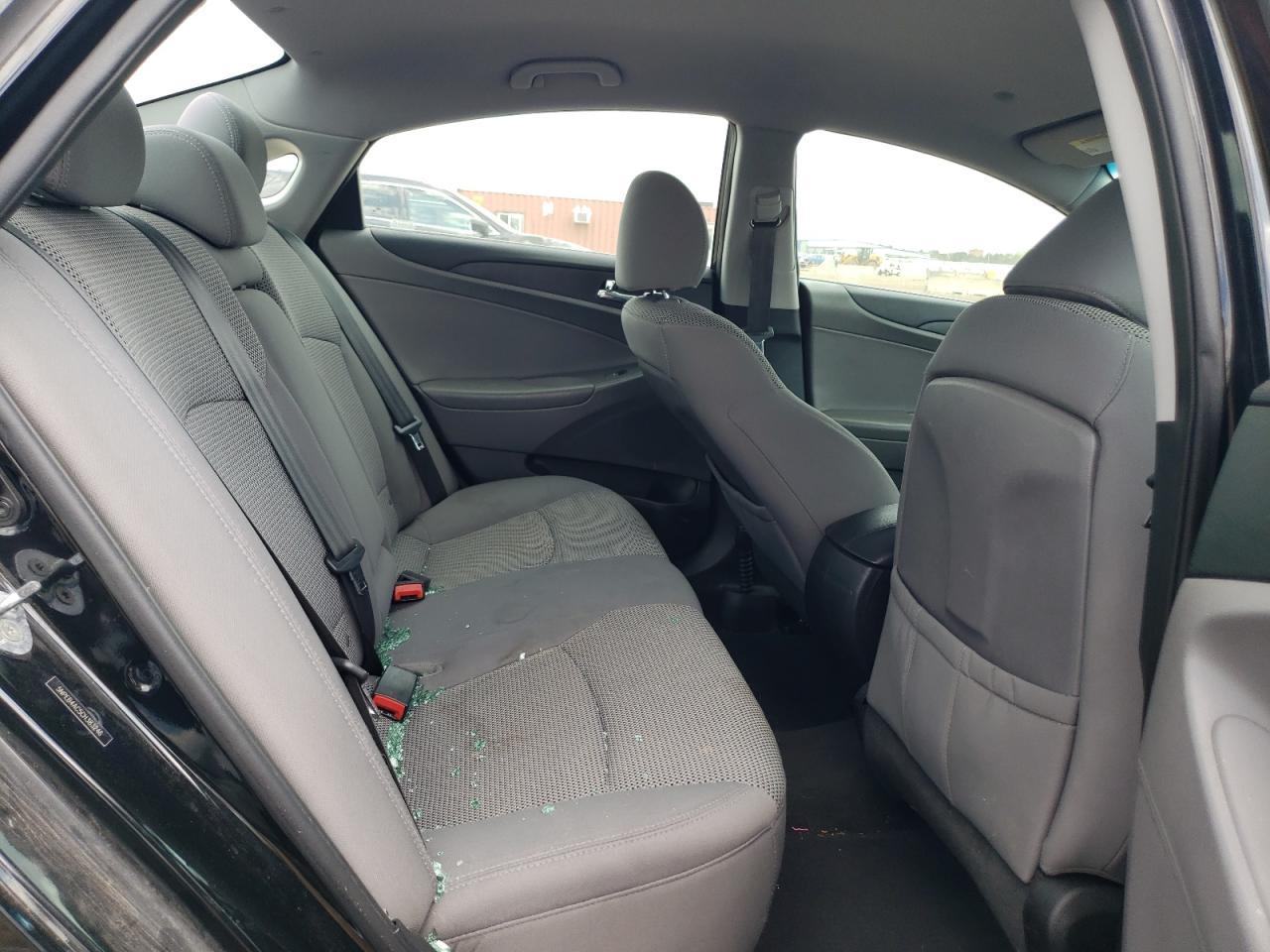 2012 HYUNDAI SONATA