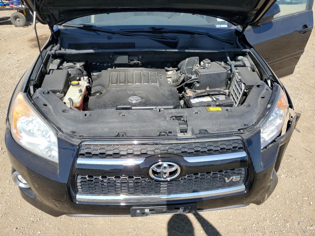 2011 TOYOTA RAV4