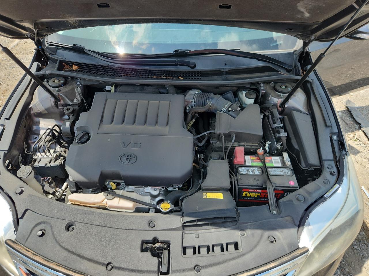 2014 TOYOTA Avalon