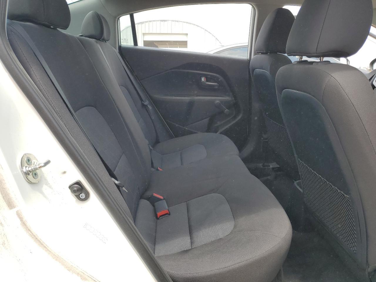 2015 KIA RIO
