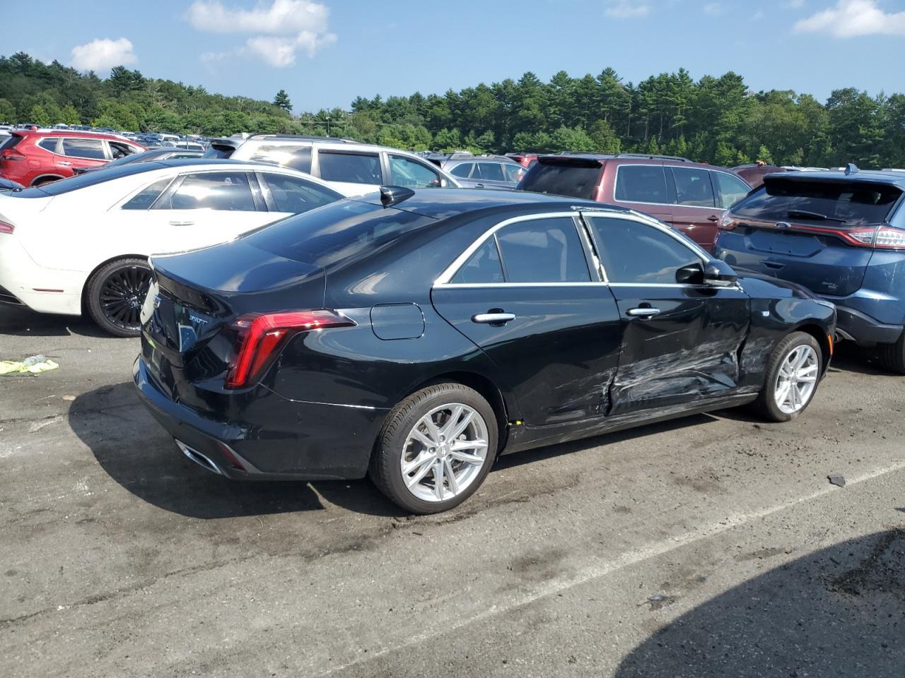 2022 CADILLAC CT4