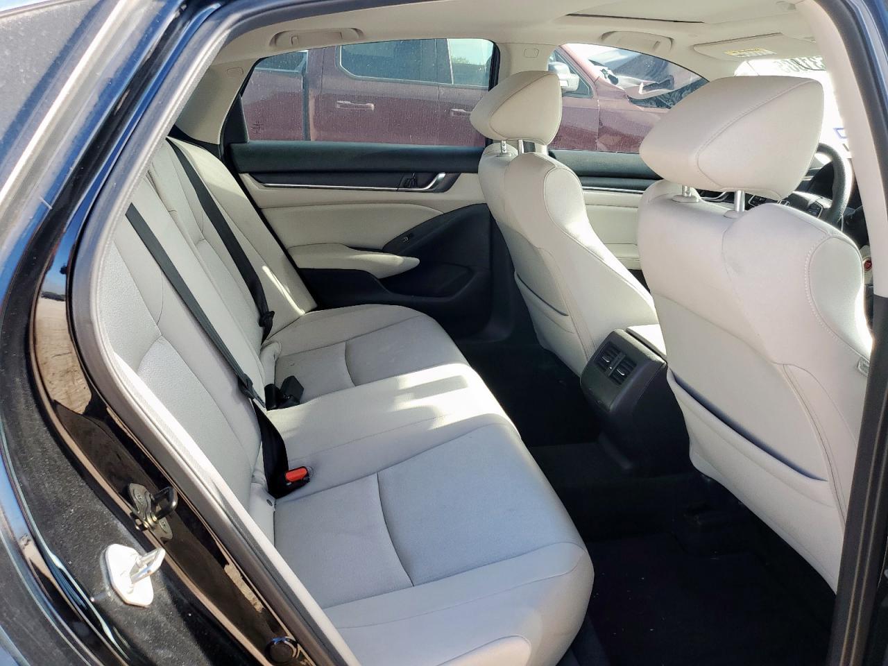 2018 HONDA ACCORD
