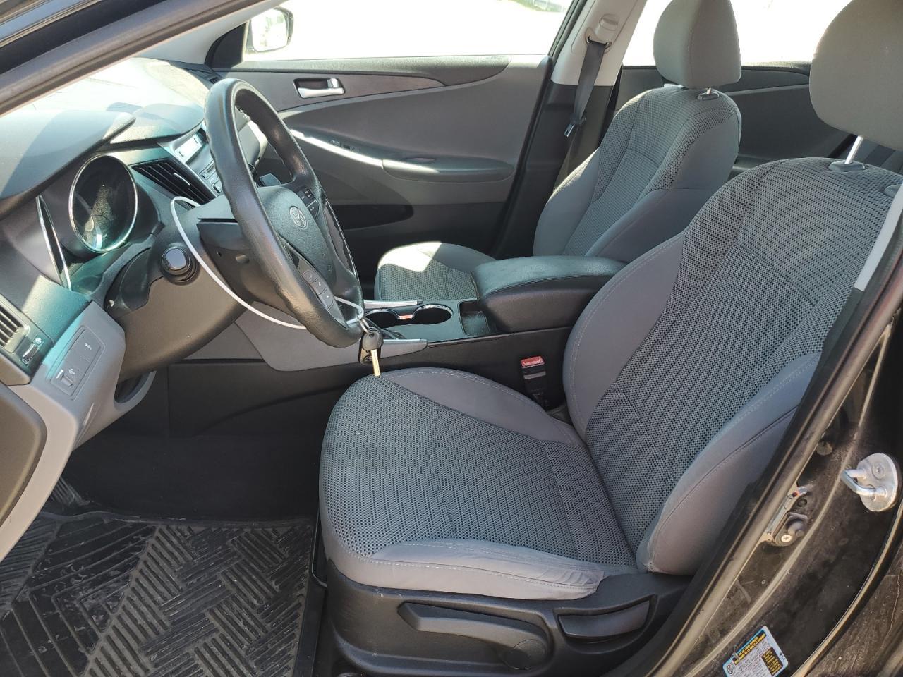 2011 HYUNDAI SONATA
