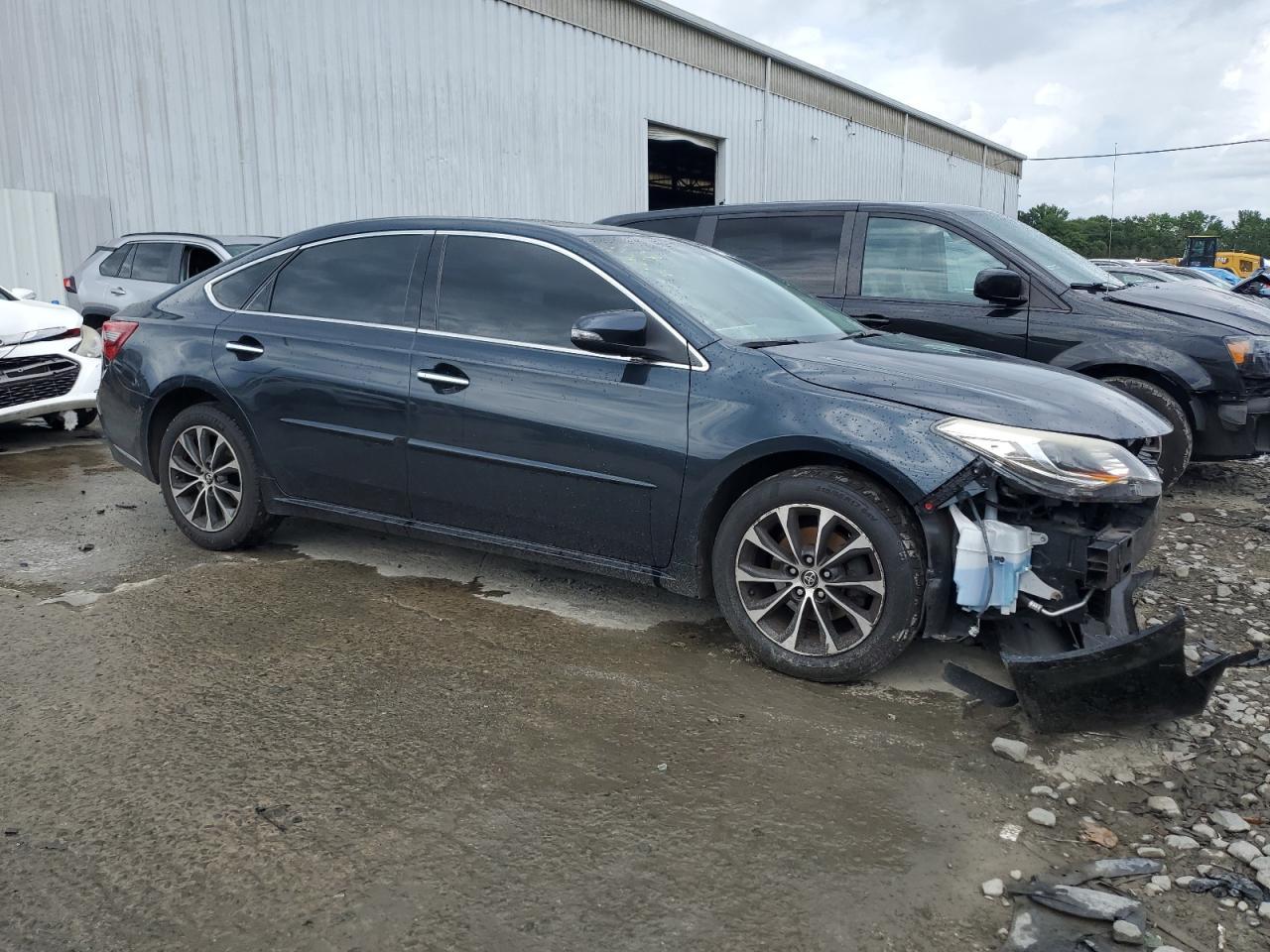 2016 TOYOTA Avalon