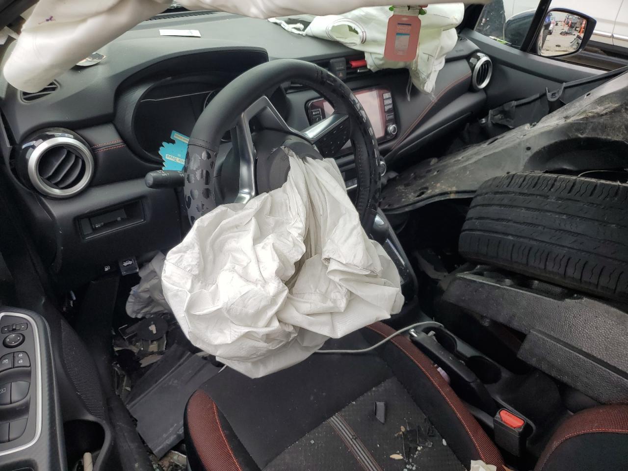 2024 NISSAN VERSA