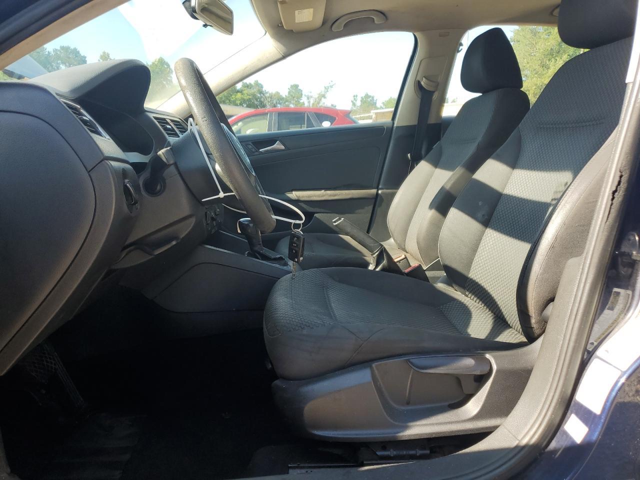 2012 VOLKSWAGEN JETTA