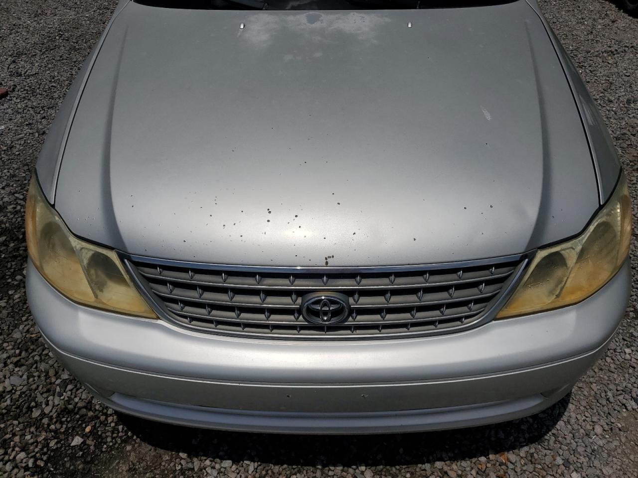 2003 TOYOTA Avalon