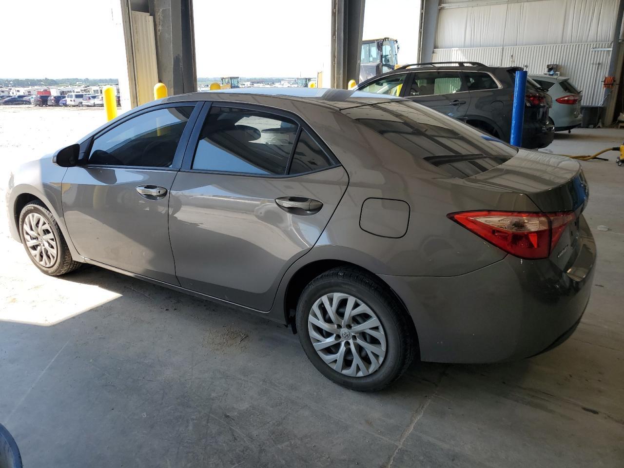 2018 TOYOTA COROLLA
