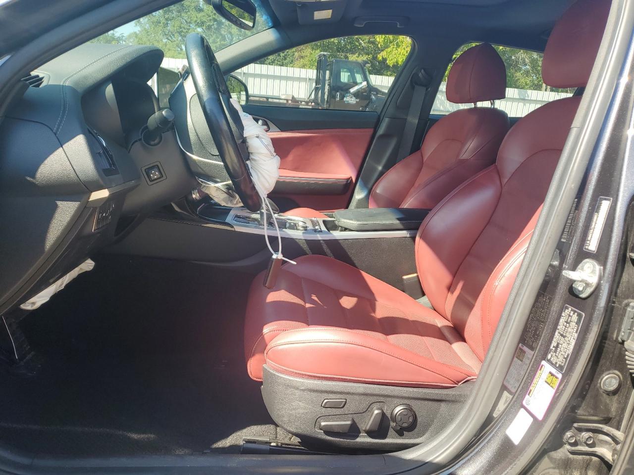 2021 KIA Stinger