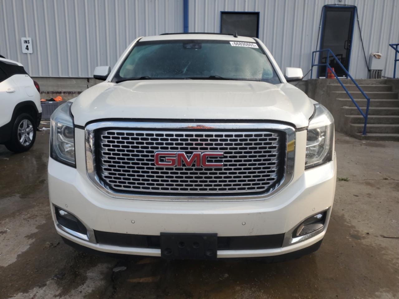 2015 GMC Yukon