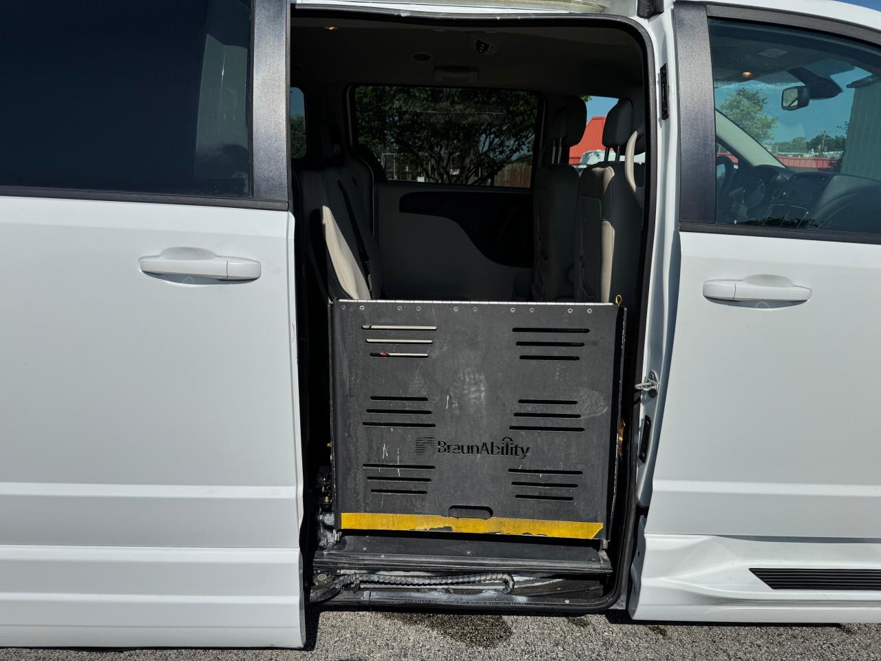 2018 DODGE GRAND CARAVAN