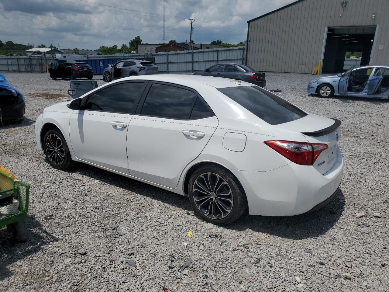 2015 TOYOTA COROLLA