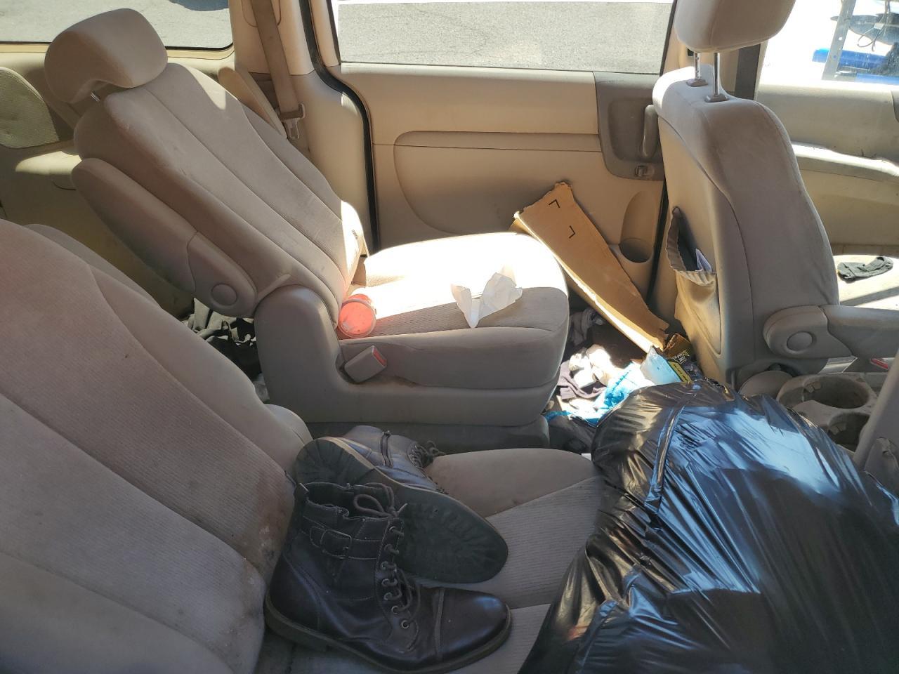 2009 KIA SEDONA