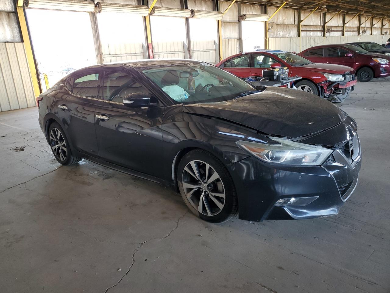 2017 NISSAN Maxima