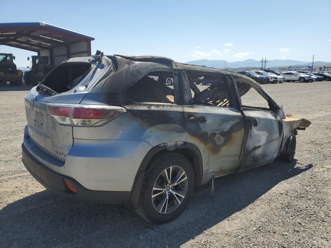 2016 TOYOTA HIGHLANDER