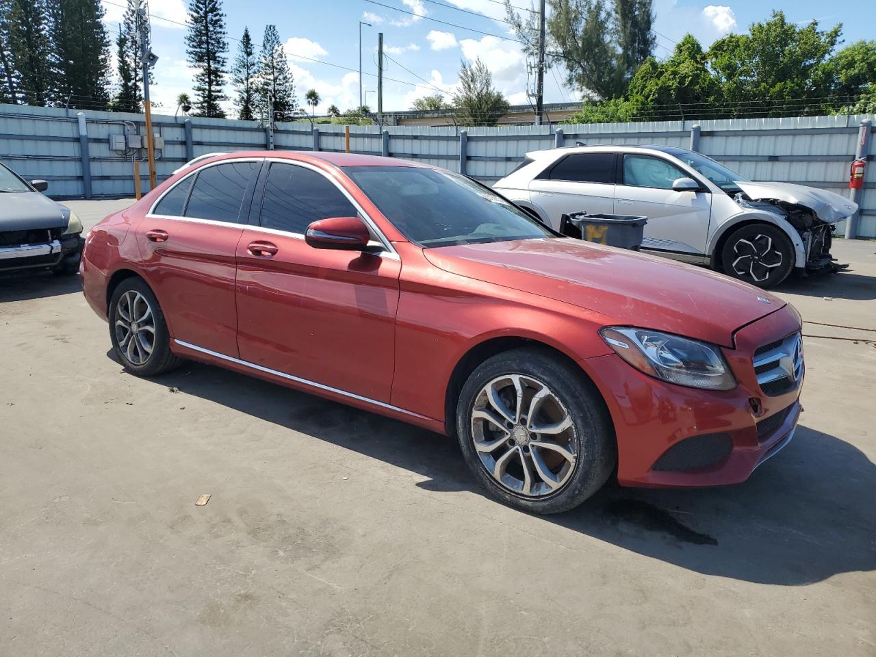 2016 MERCEDES-BENZ C-CLASS