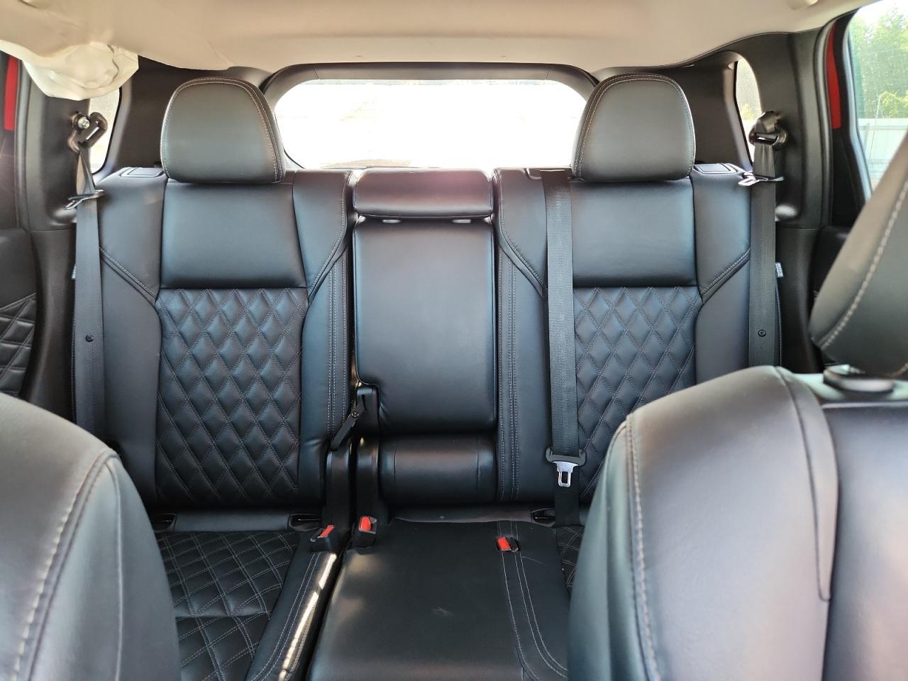 2023 MITSUBISHI outlander