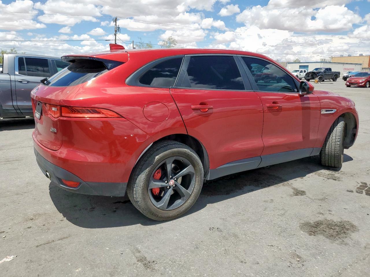 2018 JAGUAR F-Pace