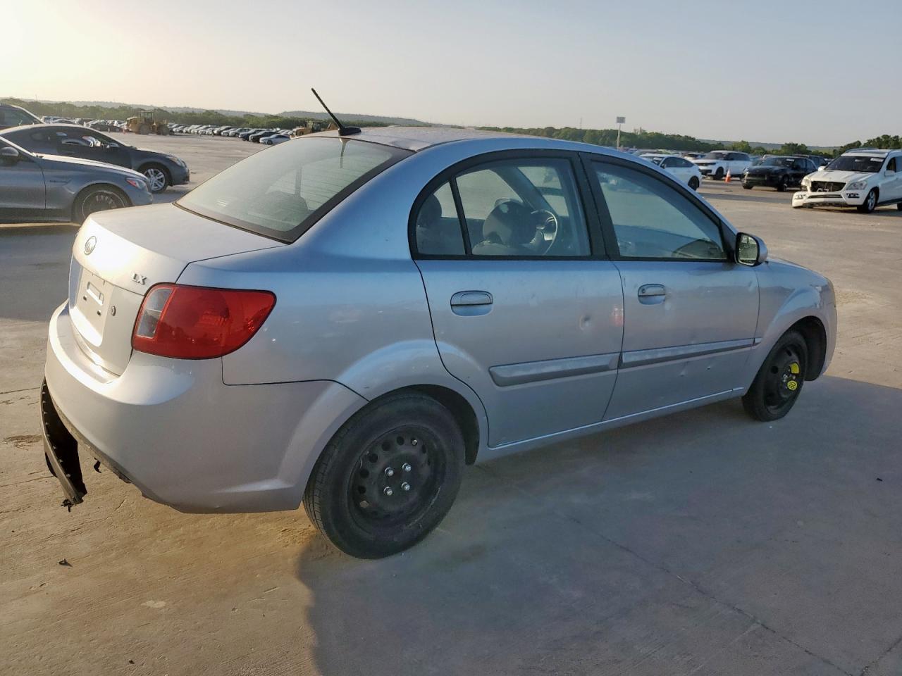 2010 KIA RIO