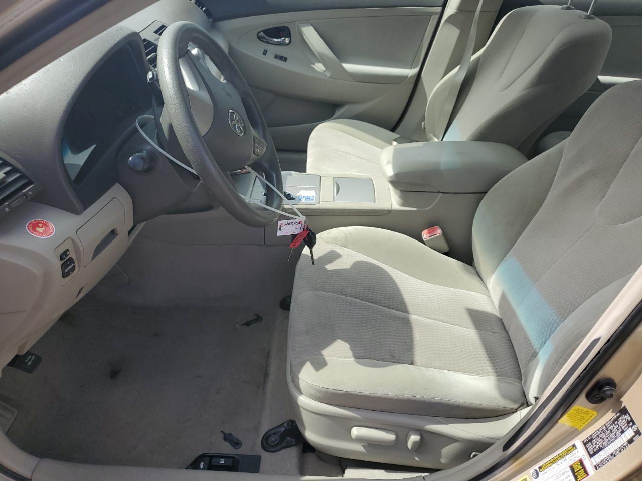 2011 TOYOTA CAMRY
