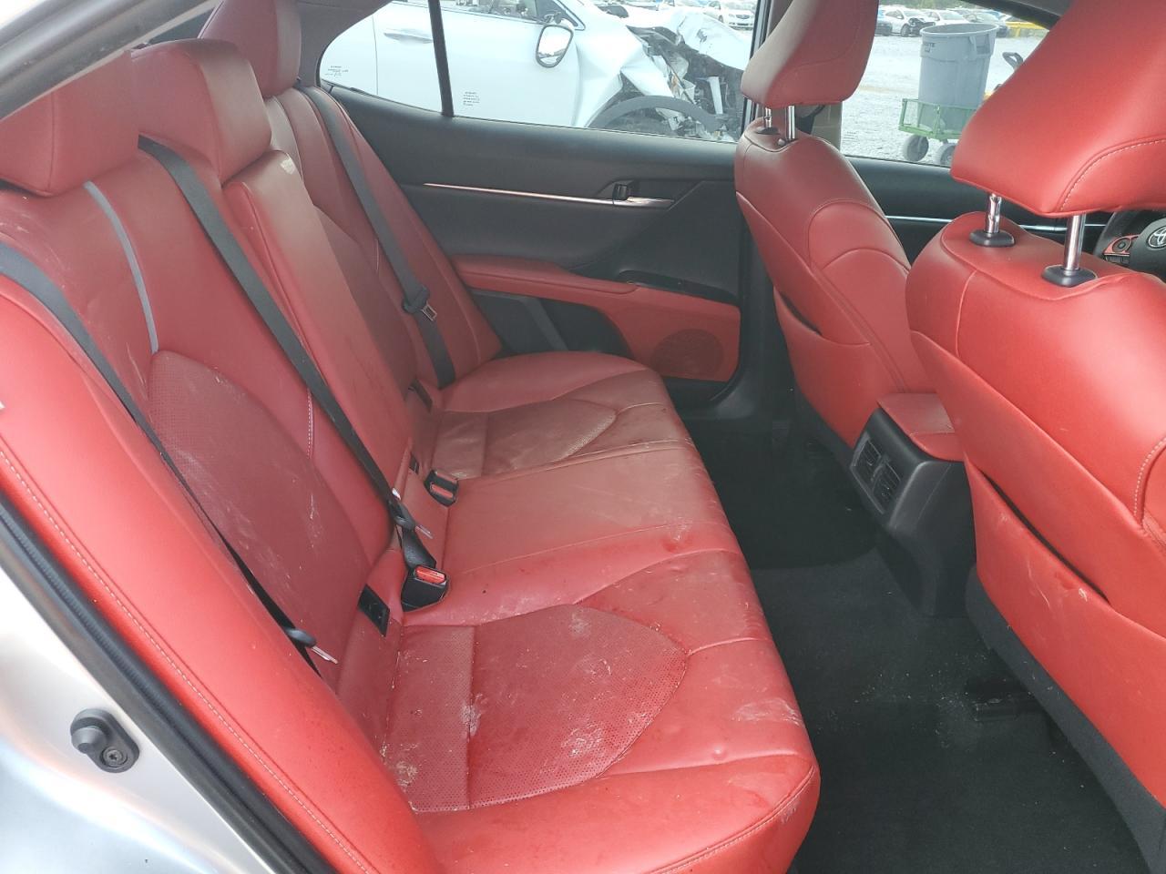 2019 TOYOTA CAMRY