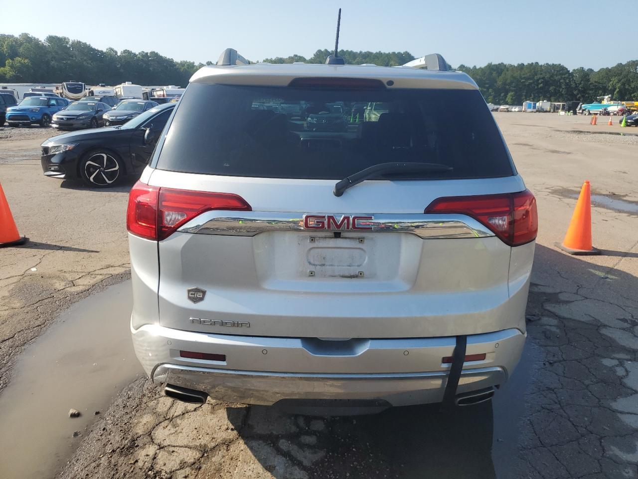2017 GMC ACADIA