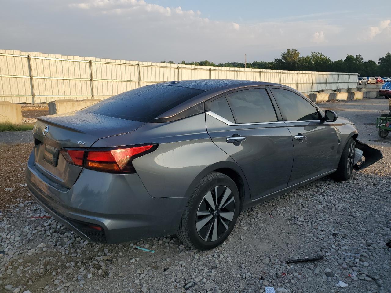 2022 NISSAN ALTIMA