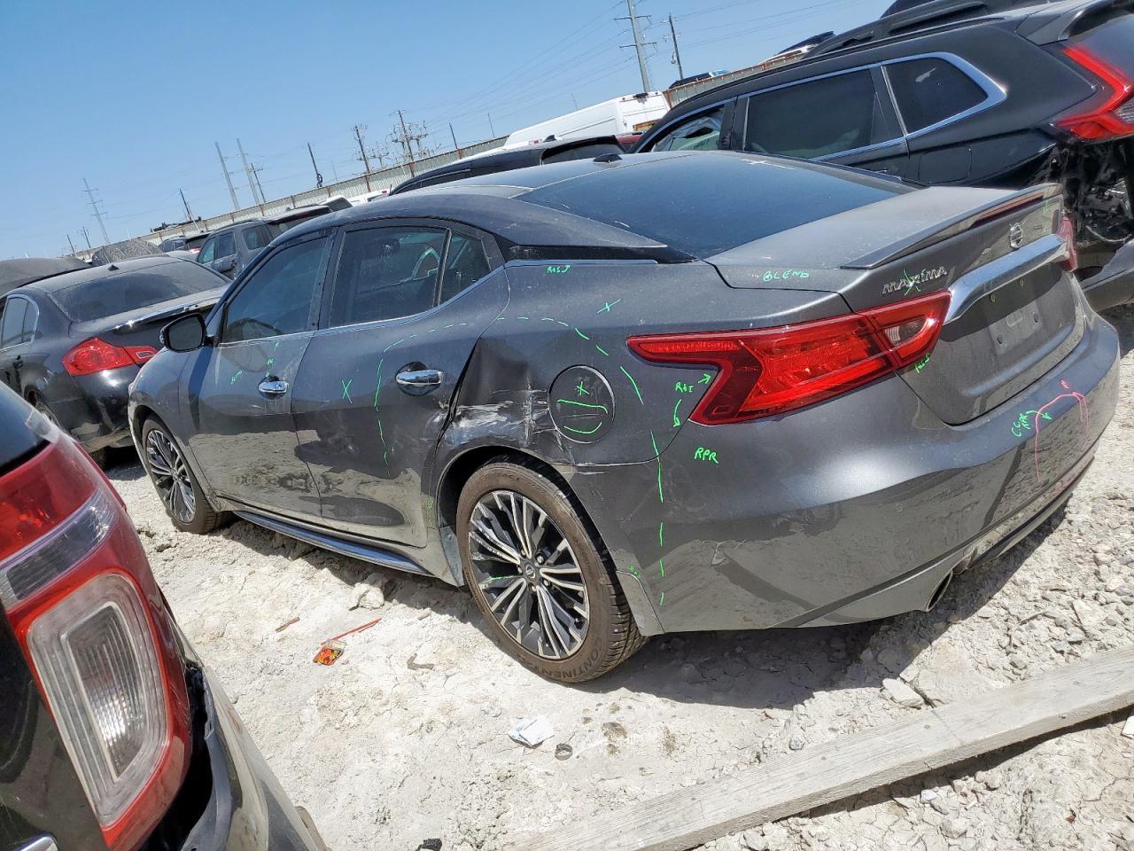 2017 NISSAN Maxima