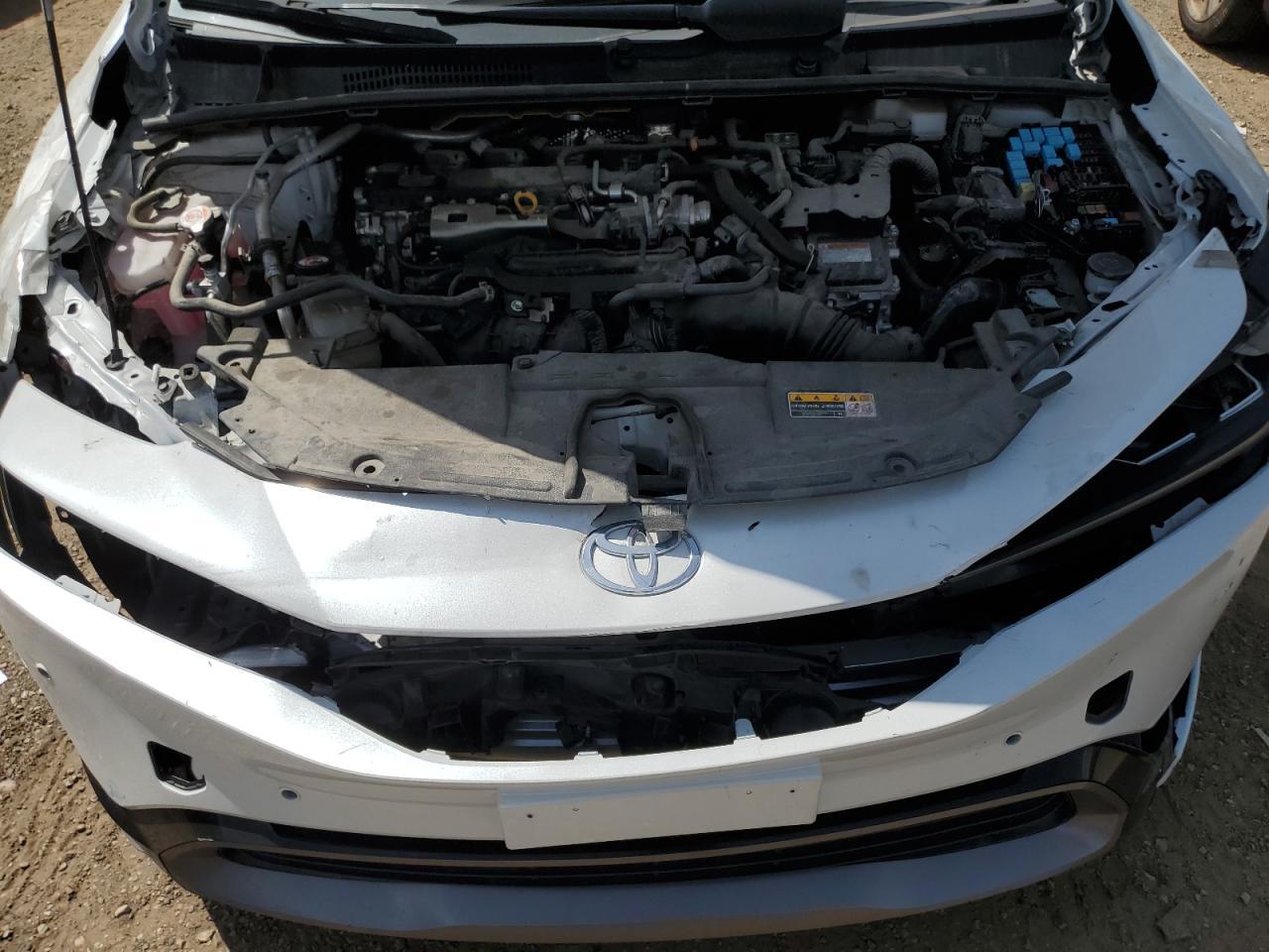 2024 TOYOTA PRIUS
