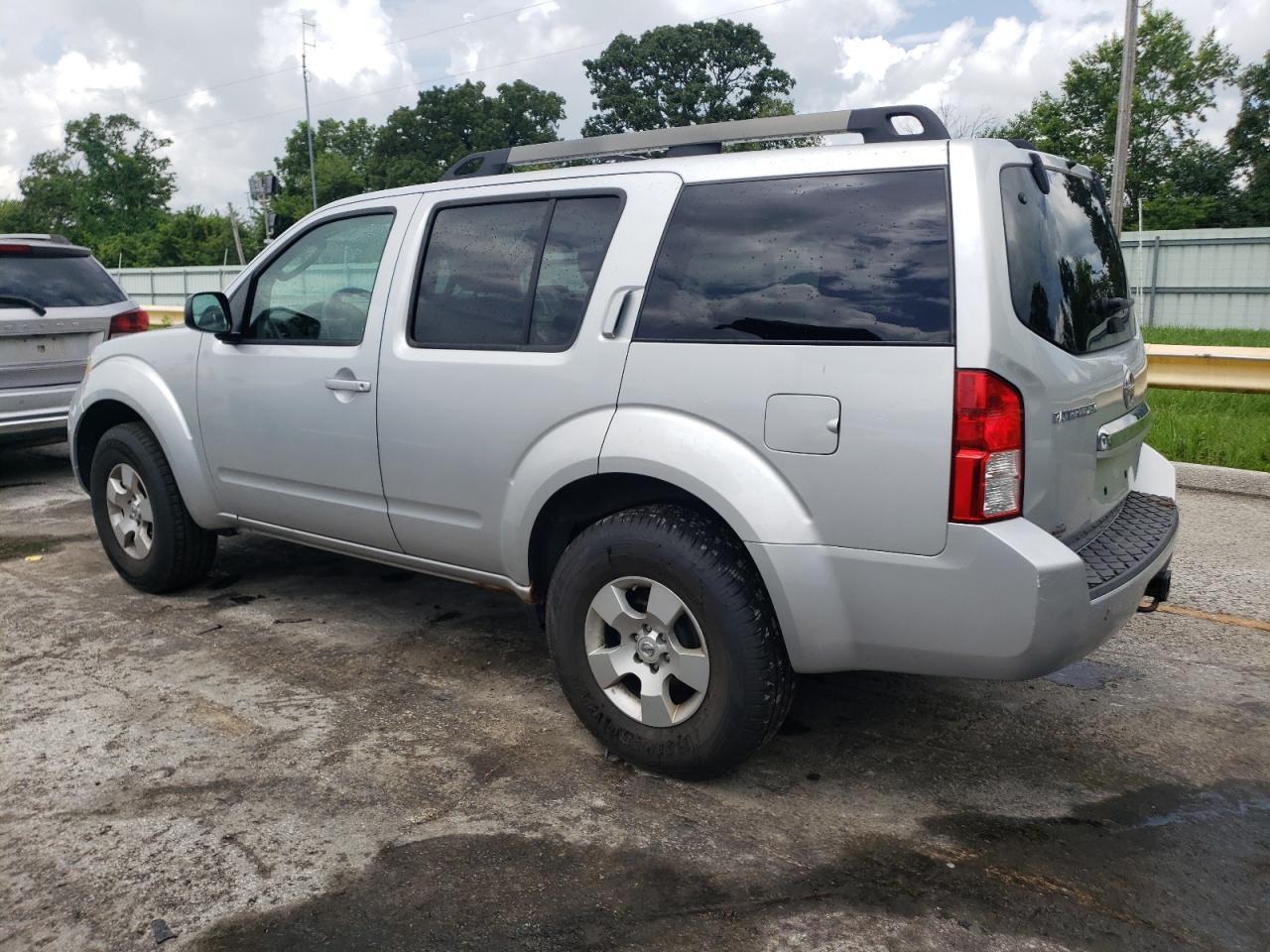 2011 NISSAN PATHFINDER